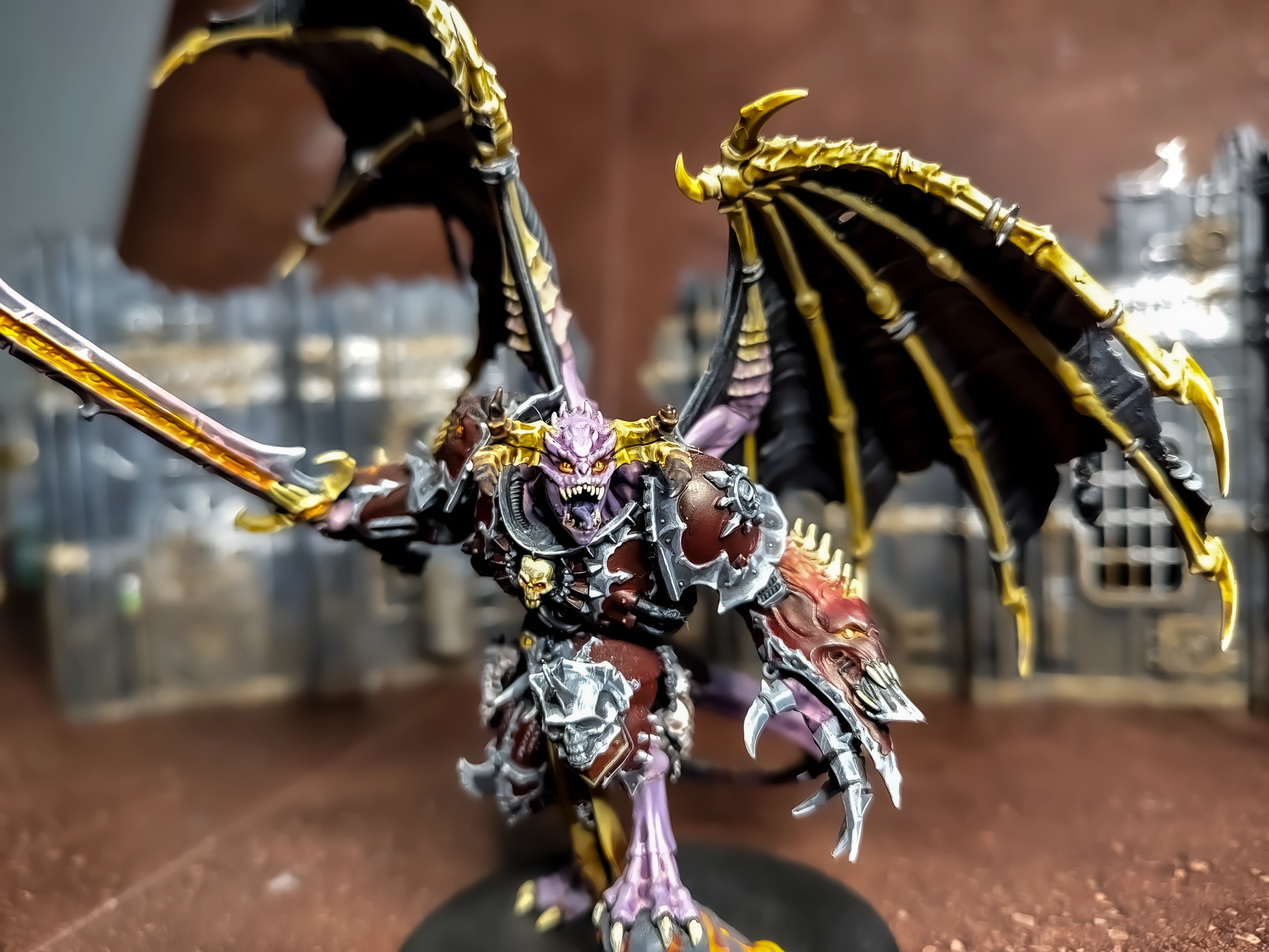 Heretic Astartes Demon Prince with wings, dark red armour, silver non-metallic metal